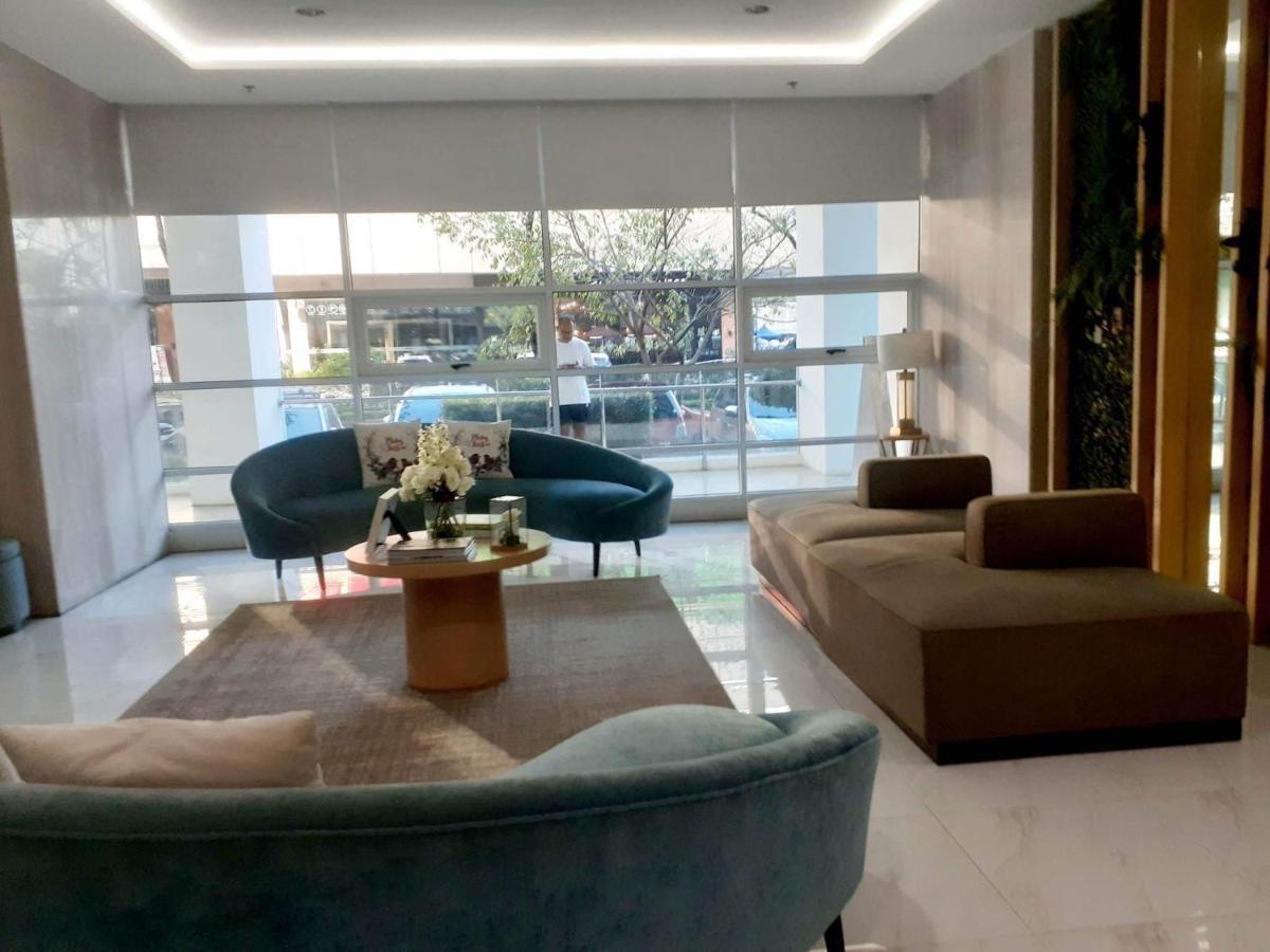 كاجايان دي أورو Delta Charlie Staycation Cdo المظهر الخارجي الصورة